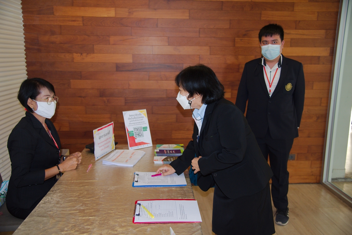 พิธีมอบประกาศนียบัตรแก่ผู้สำเร็จการศึกษาหลักสูตรประกาศนียบัตร (Non-Degree) สาขาวิชาสะเต็มศึกษา และหารือความร่วมมือทางวิชาการ "โครงการบัณฑิตพันธุ์ใหม่และกำลังคนที่มีสมรรถนะ” ระหว่างโรงเรียน คณะวิทยาศาสตร์ และมหาวิทยาลัย รุ่นที่ 1 ปี 2564